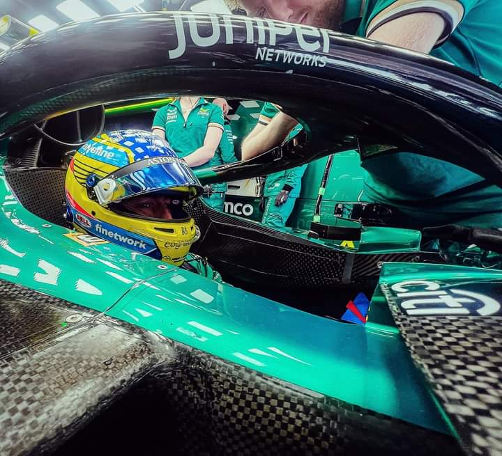 Alonso se crece en el castigo y saldrá tercero en China; pole para Verstappen y batacazo Ferrari