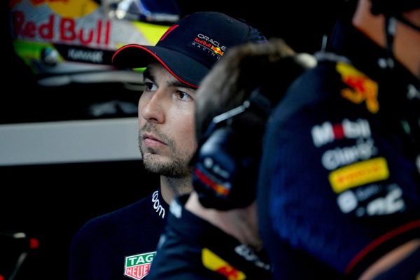 Red Bull renueva a ‘Checo’ Pérez Red Bull renueva a ‘Checo’ Pérez