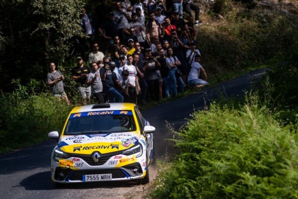 Dos de dos para Álvaro Castro en Clio Trophy Galicia Dos de dos para Álvaro Castro en Clio Trophy Galicia