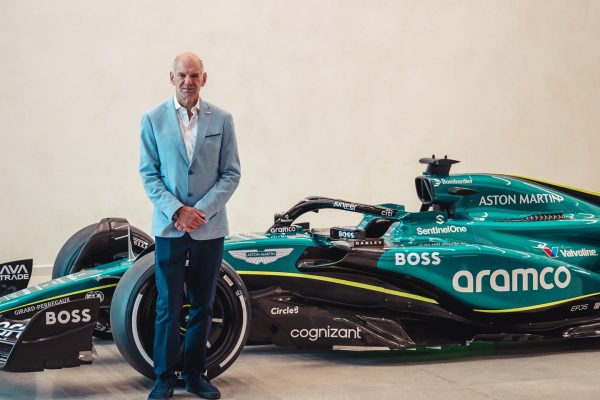 Se hace oficial la contratación de Adrian Newey por Aston Martin Se hace oficial la contratación de Adrian Newey por Aston Martin