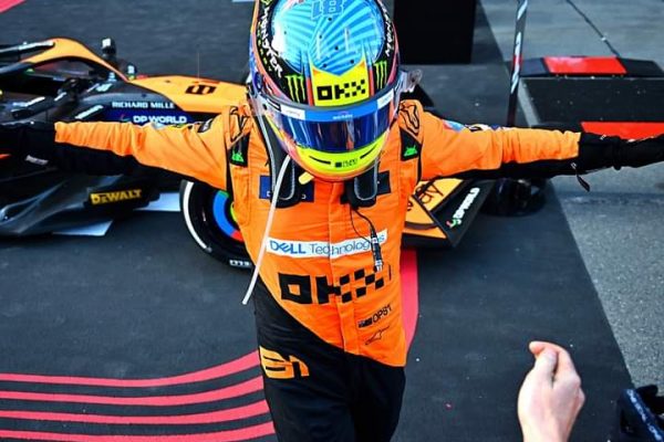 Oscar Piastri gana y Mclaren ya lidera el campeonato de Constructores Oscar Piastri gana y Mclaren ya lidera el campeonato de Constructores
