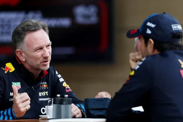 Red Bull rompe el silencio: ¿Por qué dejaron escapar a Carlos Sainz? Red Bull rompe el silencio: ¿Por qué dejaron escapar a Carlos Sainz?