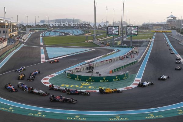 Dominan los McLaren, Sainz es cuarto, pero nadie se cree los tiempos Dominan los McLaren, Sainz es cuarto, pero nadie se cree los tiempos