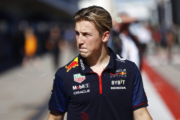 Lawson es el elegido por Red Bull: Checo Pérez ya tiene sustituto Lawson es el elegido por Red Bull: Checo Pérez ya tiene sustituto